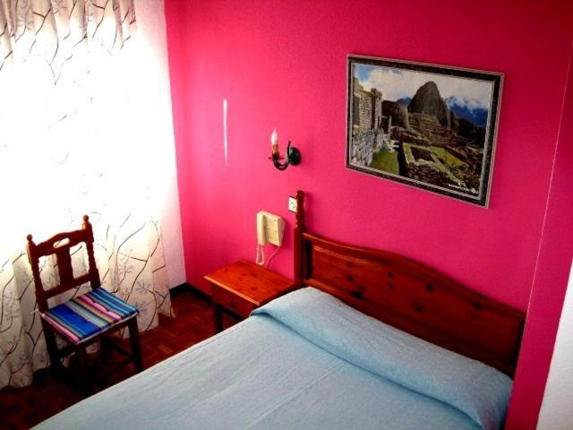 Hotel Hostal Cuzco Salamanka Zewnętrze zdjęcie